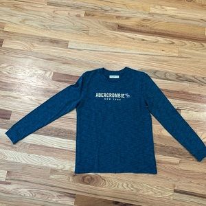 Abercrombie kids boys light weight sweater size 15/16